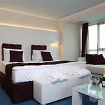 Otel Perla Royal
