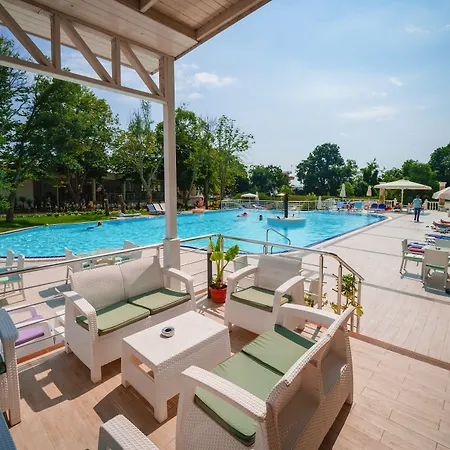 Szálloda Perla Royal Primorszko