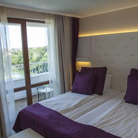 Szálloda Perla Royal Primorszko