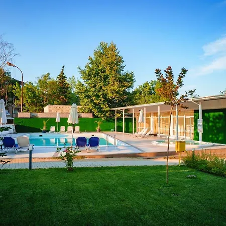 Хотел Perla Royal Приморско