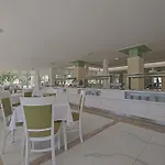 Hotel Perla Royal