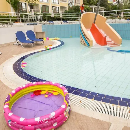 Perla Royal ホテル プリモルスコ